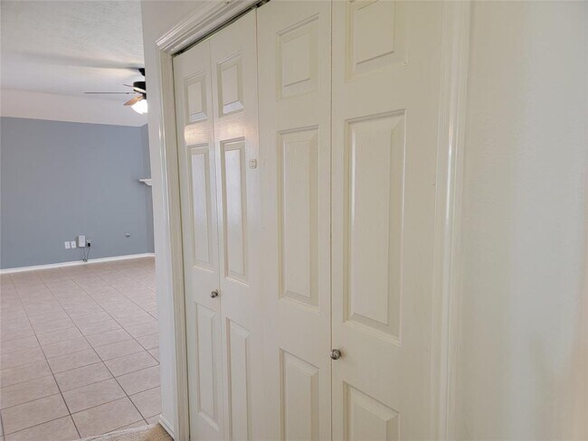 Building Photo - 12242 Noco Dr