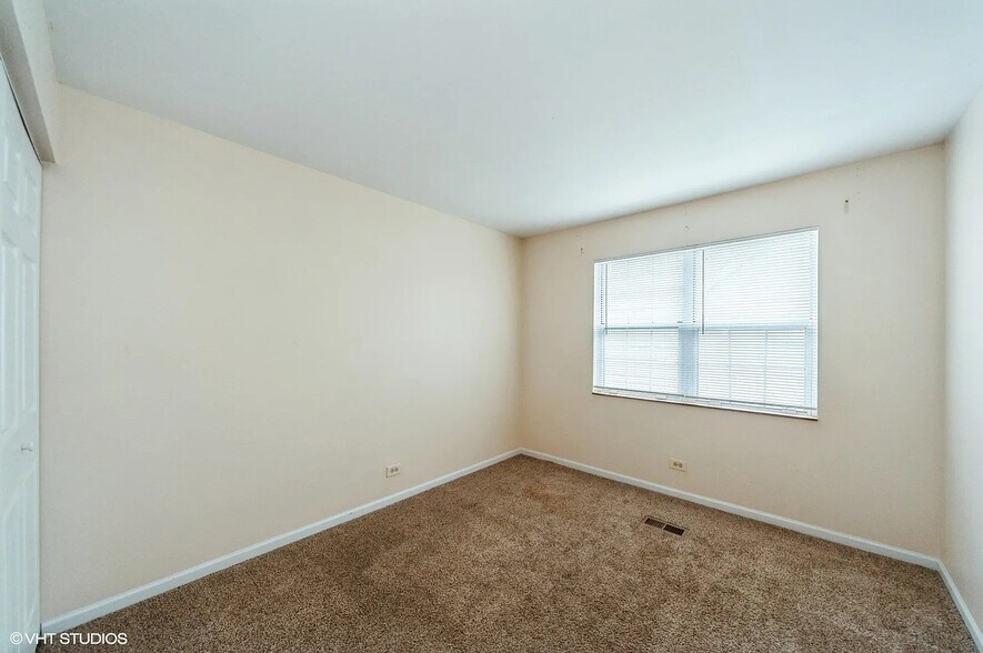 Building Photo - 353 Ashwood Ct
