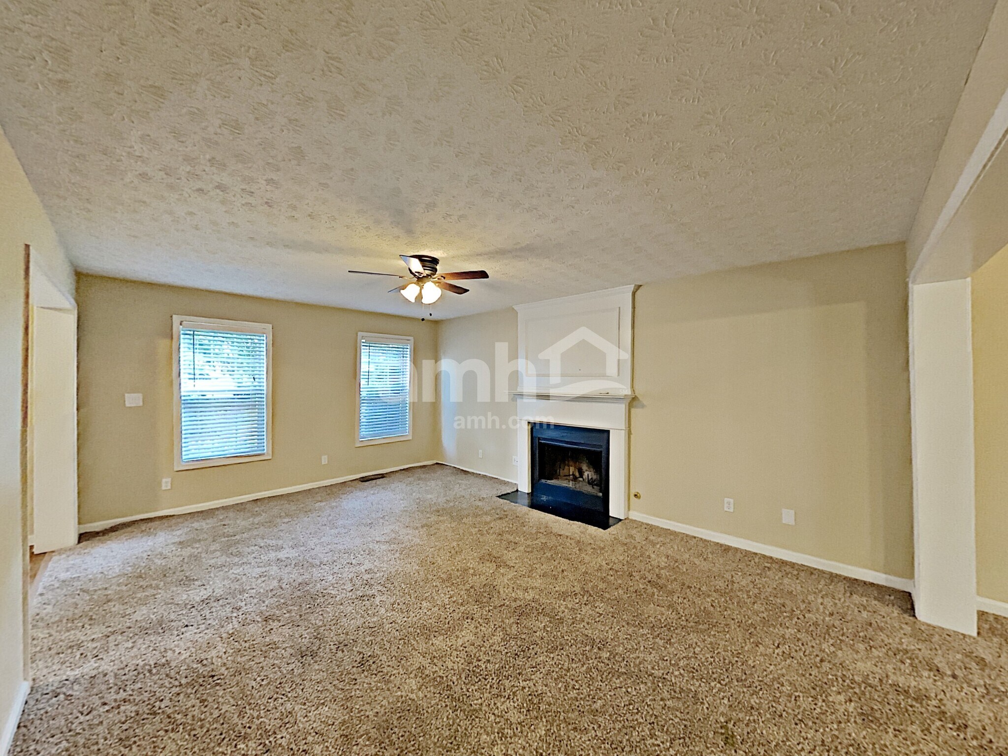 Building Photo - 292 Ridgestone Way SW
