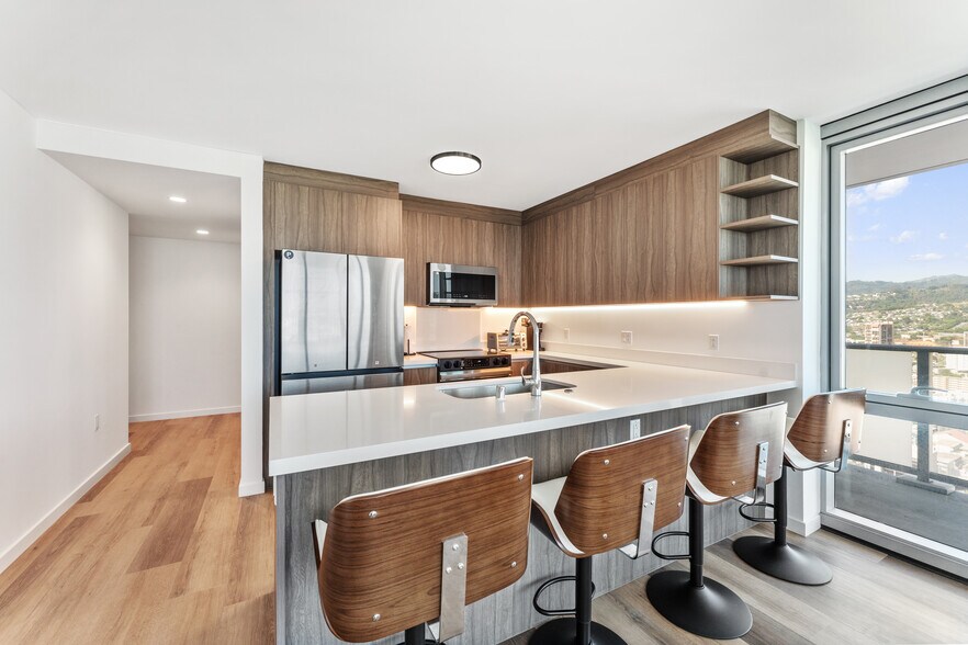 Building Photo - 1515 Liona St