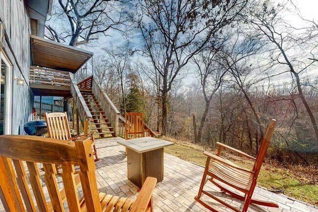 Building Photo - 15 Churchill Dr