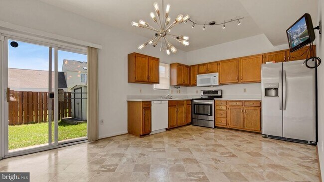Building Photo - 11011 Coreys Way