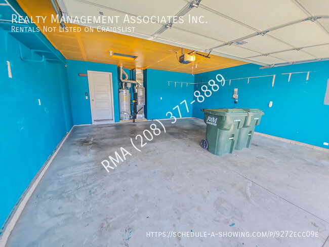 Building Photo - 6810 S Nordean Ave