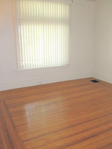 Building Photo - 5706 Darlington Rd