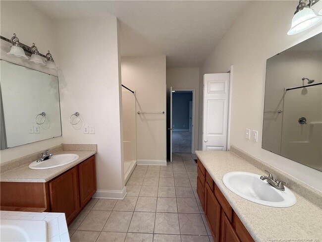 Building Photo - 183 Wildwood Dr