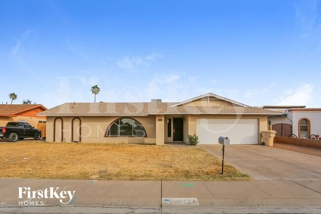 Building Photo - 8427 N 47th Dr