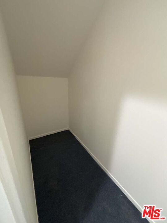 Building Photo - 915 Broadway St