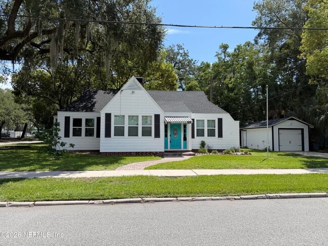 Building Photo - 1407 Belmonte Ave
