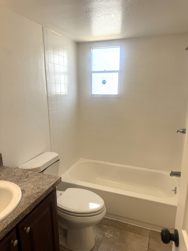 Building Photo - 1335 Warrington Wy