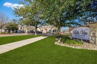 Building Photo - 380 Solon Rd