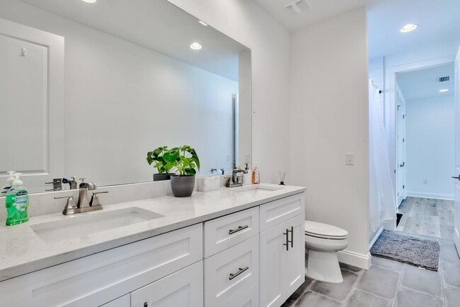 Building Photo - 25 Cambium Ct