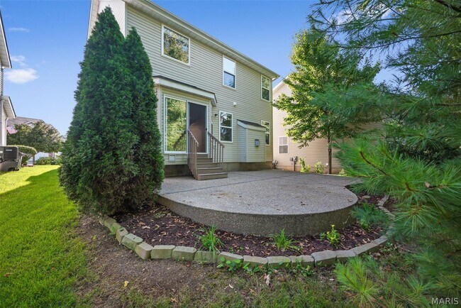 Building Photo - 499 Parkgate Dr