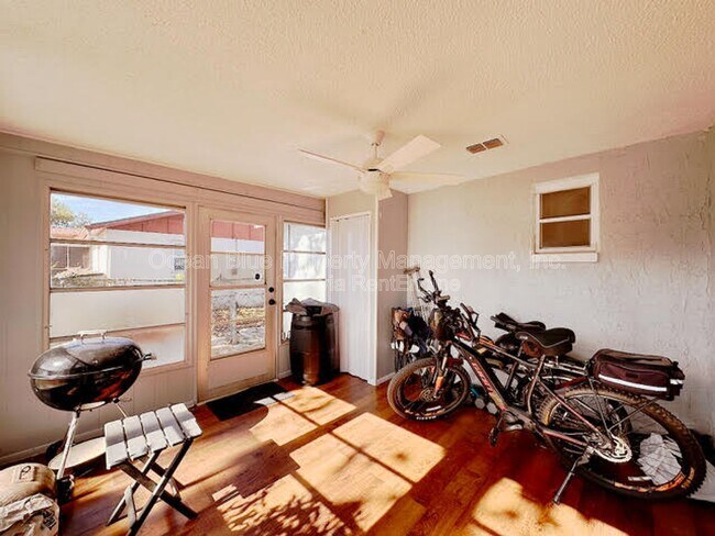 Building Photo - 7924 Halsey Dr