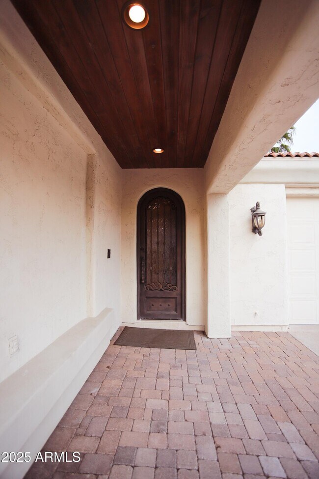 Building Photo - 3306 E Jaeger Cir