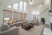 Building Photo - 18226 Vinland Dr