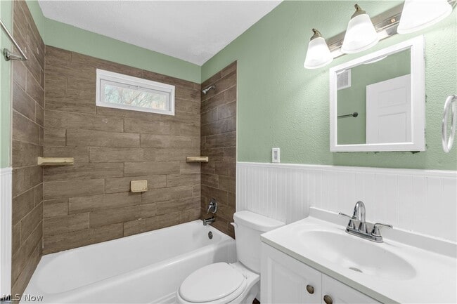 Building Photo - 12004 Mortimer Ave