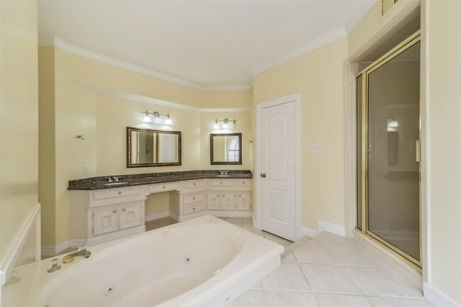 Building Photo - 1706 Galleon Oaks Dr