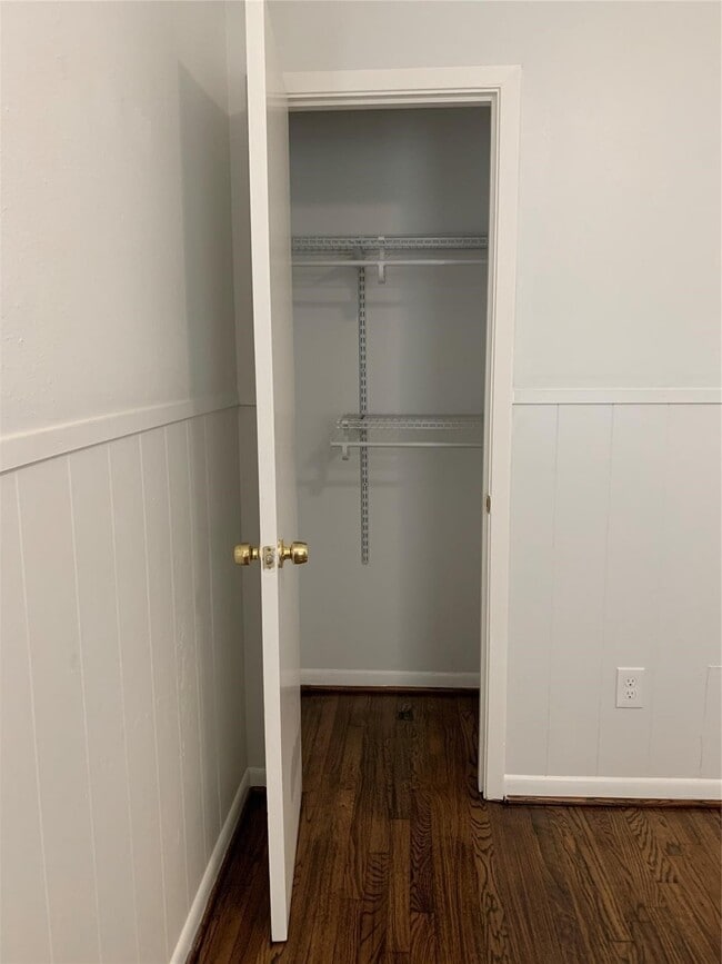 Building Photo - 2303 Blodgett St