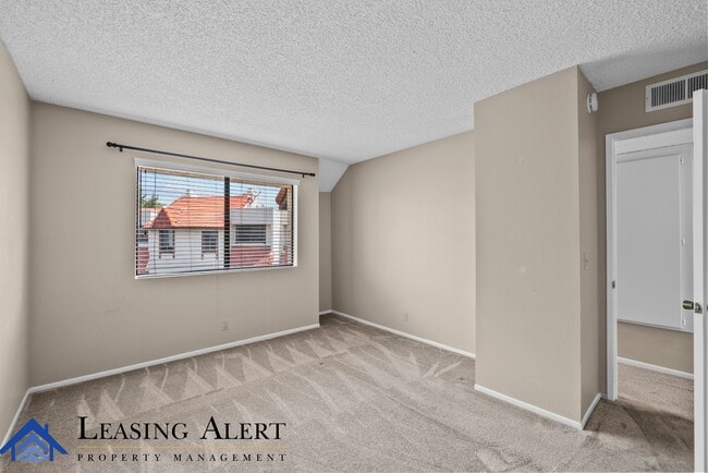 Building Photo - 27614 Nugget Dr