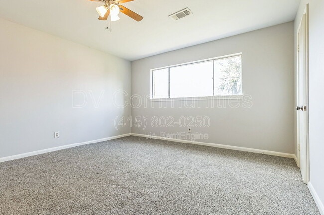 Building Photo - 13331 Villagrove Dr