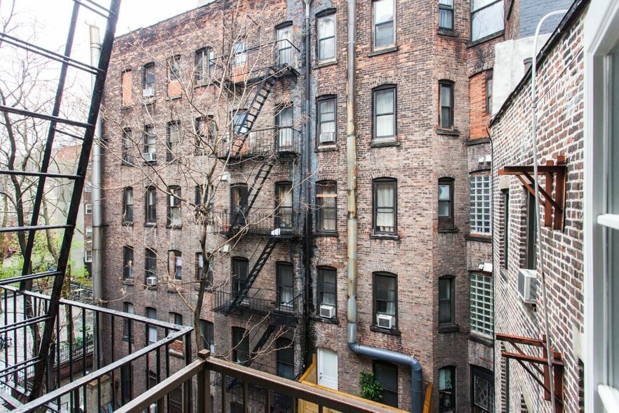 Building Photo - 493 Second Ave (27th & 28th St), #12