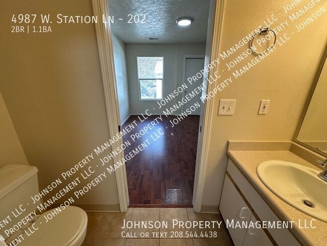 Building Photo - 4987 W Station Ln