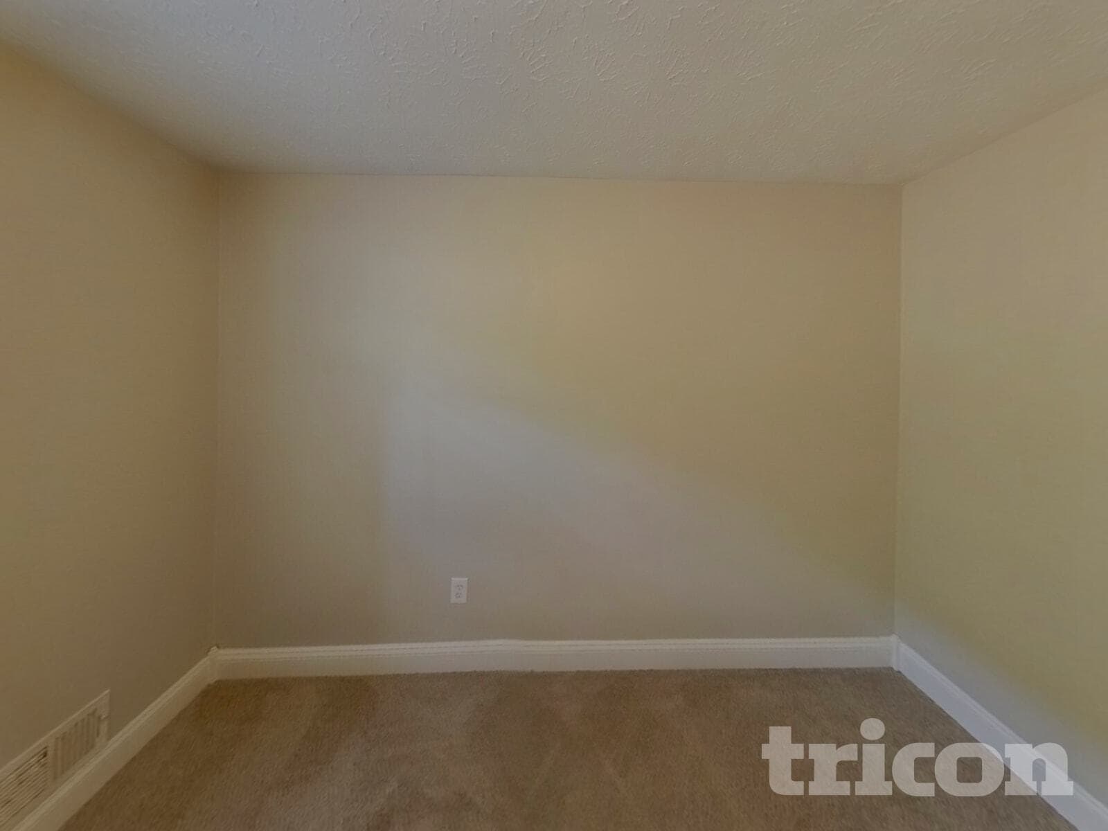 Building Photo - 148 Springvalley Cir