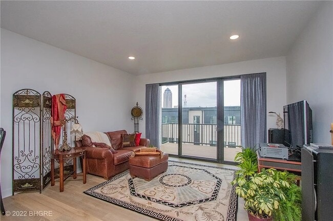 Building Photo - 1371 Keosauqua Way