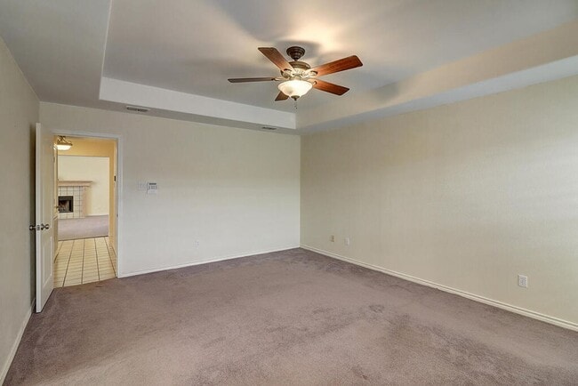 Building Photo - 4321 Holly Ridge Dr