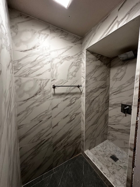 Shower Room - 5897-5901 US-9