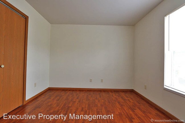 Building Photo - 906 N Frederick St