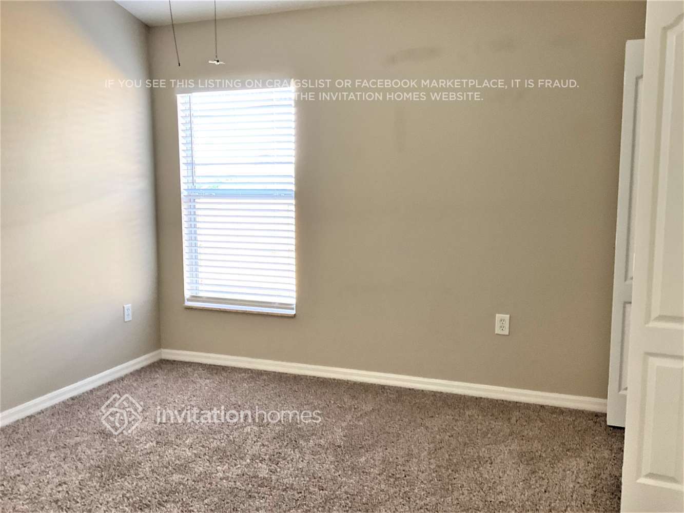 Building Photo - 15517 Lake Bella Vista Dr