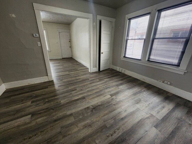 Building Photo - 14012 Scioto Ave