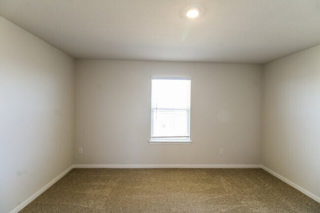 Building Photo - 413 Mystic Slopes Dr