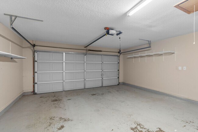 Building Photo - Great Location in the Heart of Madison!