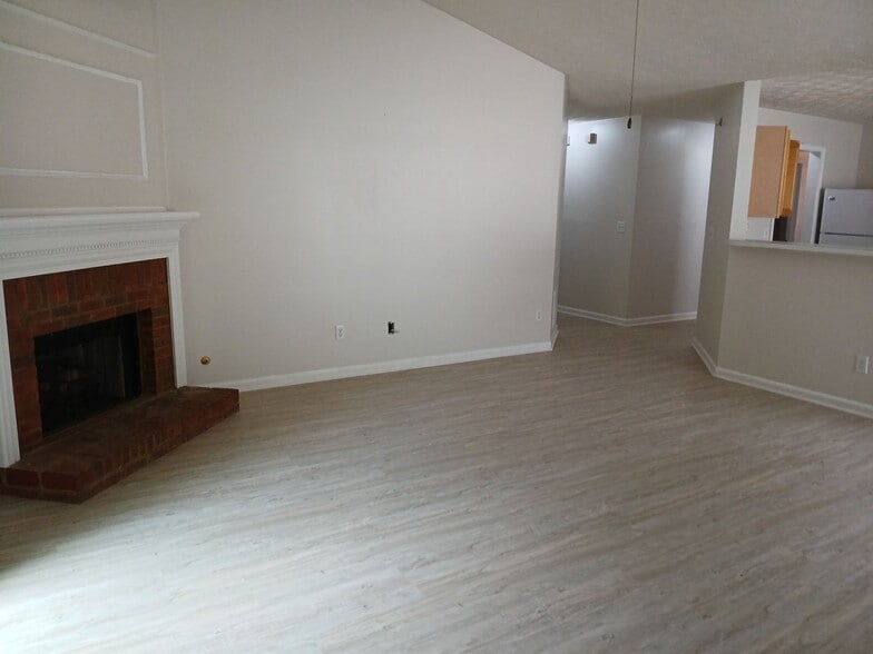 Building Photo - 578 Summerbrooke Ct