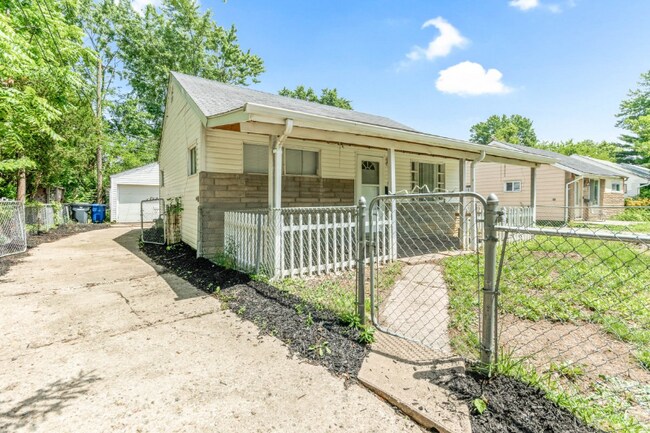Building Photo - 3820 Kenard Ct