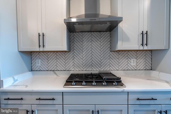 Building Photo - 17133 Hardisty Wy