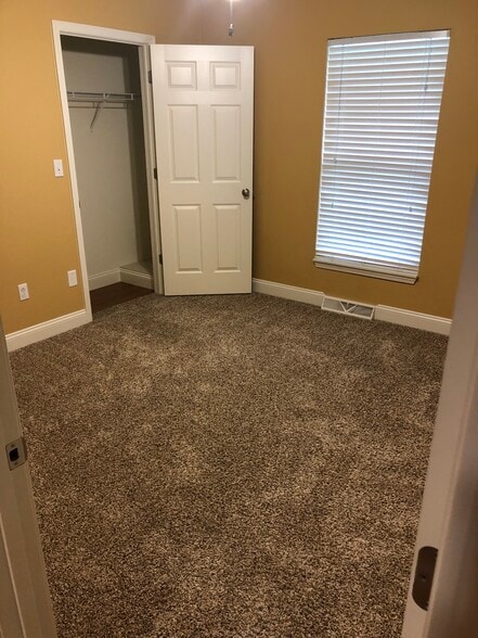 Building Photo - 3021 Patriot Dr