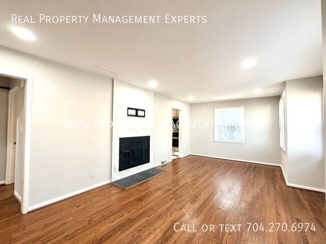 Building Photo - 1843 Camp Greene St