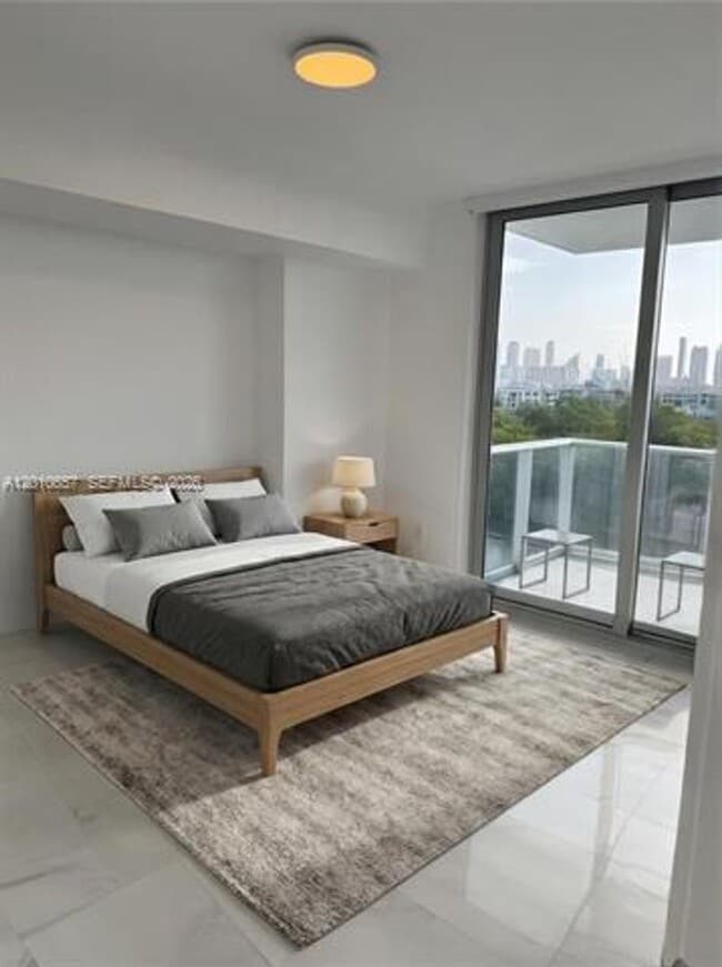 Building Photo - 16385 Biscayne Blvd