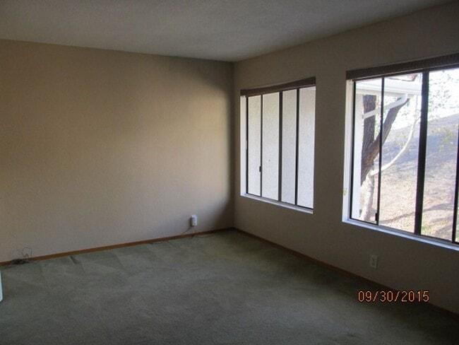 Building Photo - LOVELY 2 BR/1.5 BATH, 2 STORY CONDO WITH GARAGE