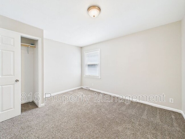 Building Photo - 4321 N Lister Ave