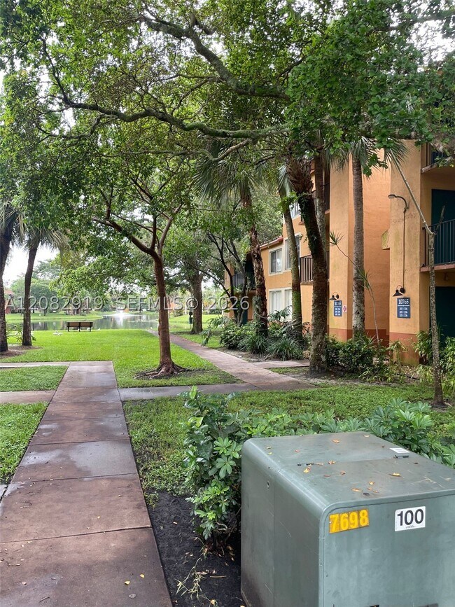 Building Photo - 10757 Cleary Blvd