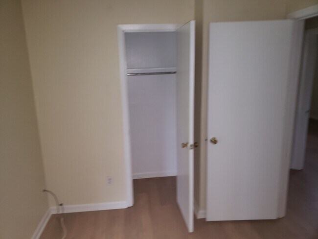 Building Photo - 418 Thacker Loop