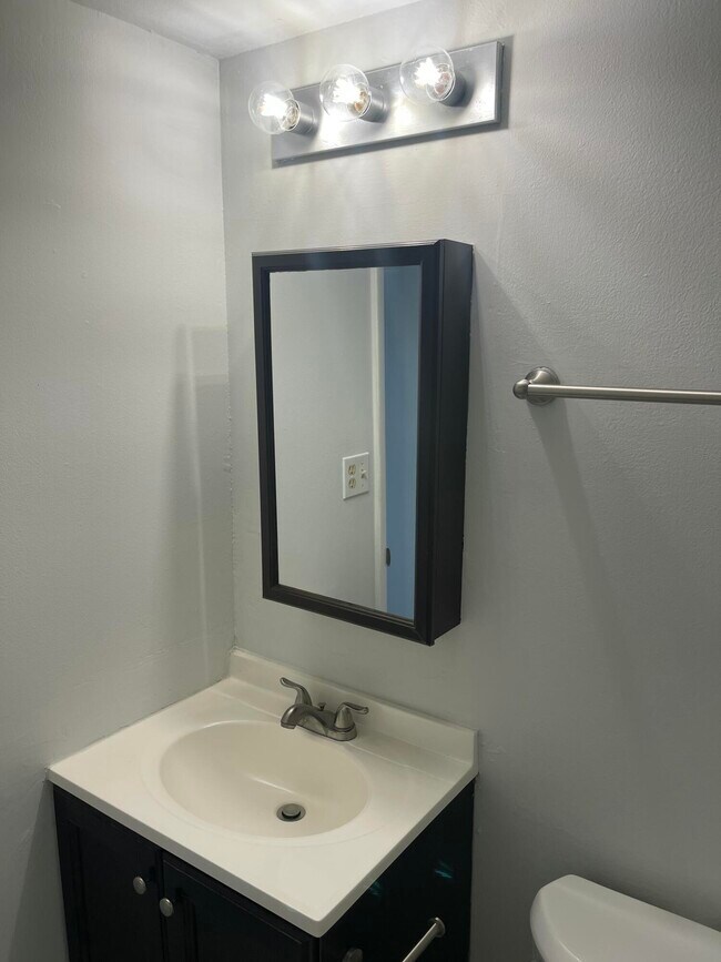 Building Photo - 7173 Orange Dr