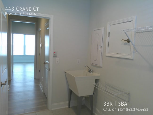 Building Photo - 443 Crane Ct