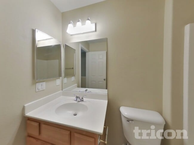 Building Photo - 1590 Johnny Loftus Ct