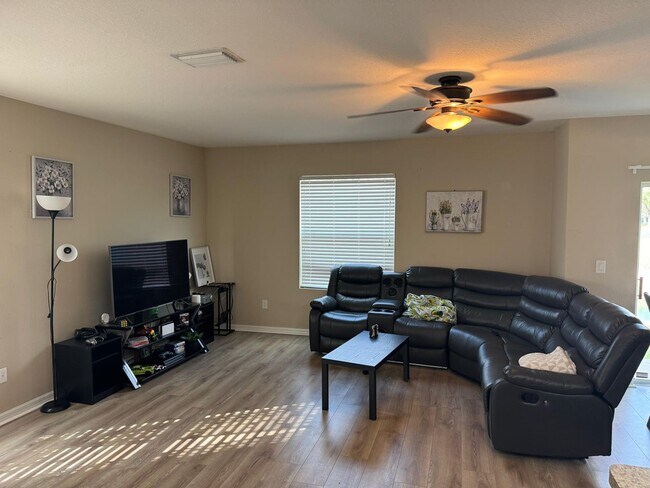 Building Photo - Gated Plant City Gem – Fully Upgraded Home- Resort Style Amenities