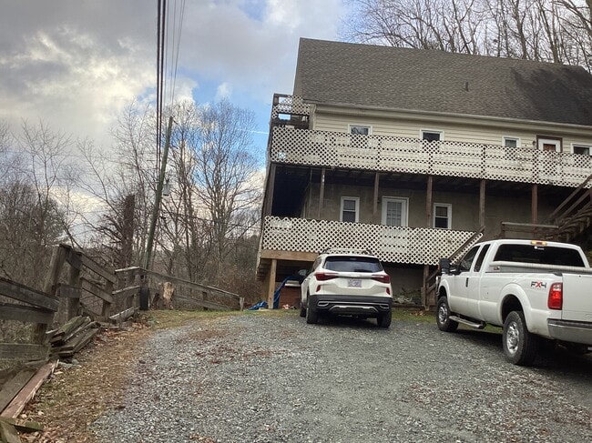 Building Photo - 123 Cloudrise Ln